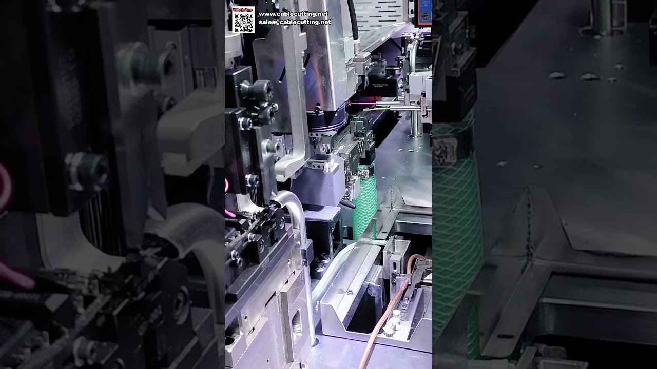 高兼容性全自动连接器外壳插入加工机