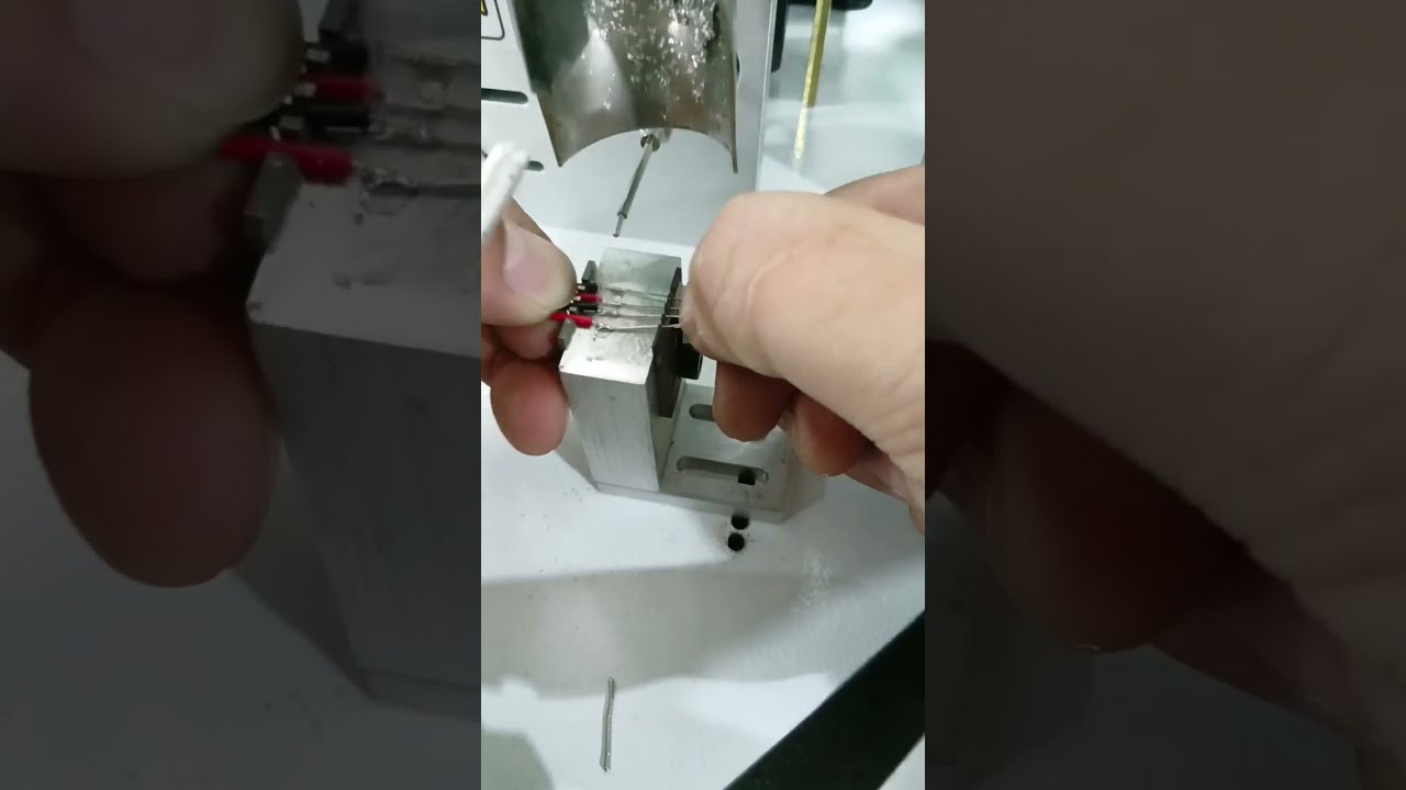 半自动焊锡机，多点同时点焊，工厂自动化效率翻倍 #工厂 #机器