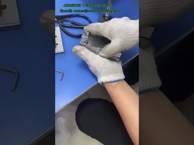 桌面式半自动注塑机 | 小型塑料注塑机 适用于耳机电源等微型零件