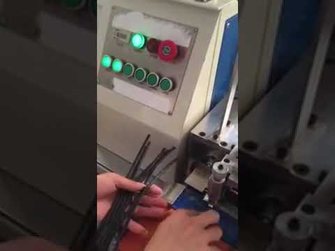 全自动欧标电源插头端子压接机 WPM-203-B