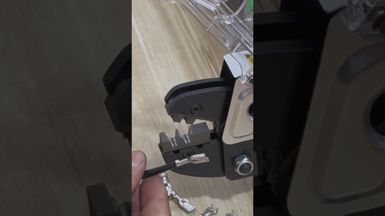 简易即插即用端子压接机，专为管形端子设计 #工厂 #机器