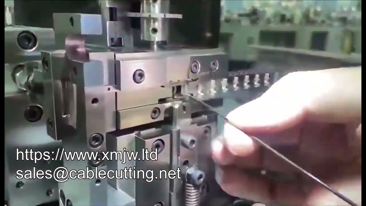 WPM ipex 机器高效压接 Ipex 连接器至 113 线缆 | 工业级压接技术