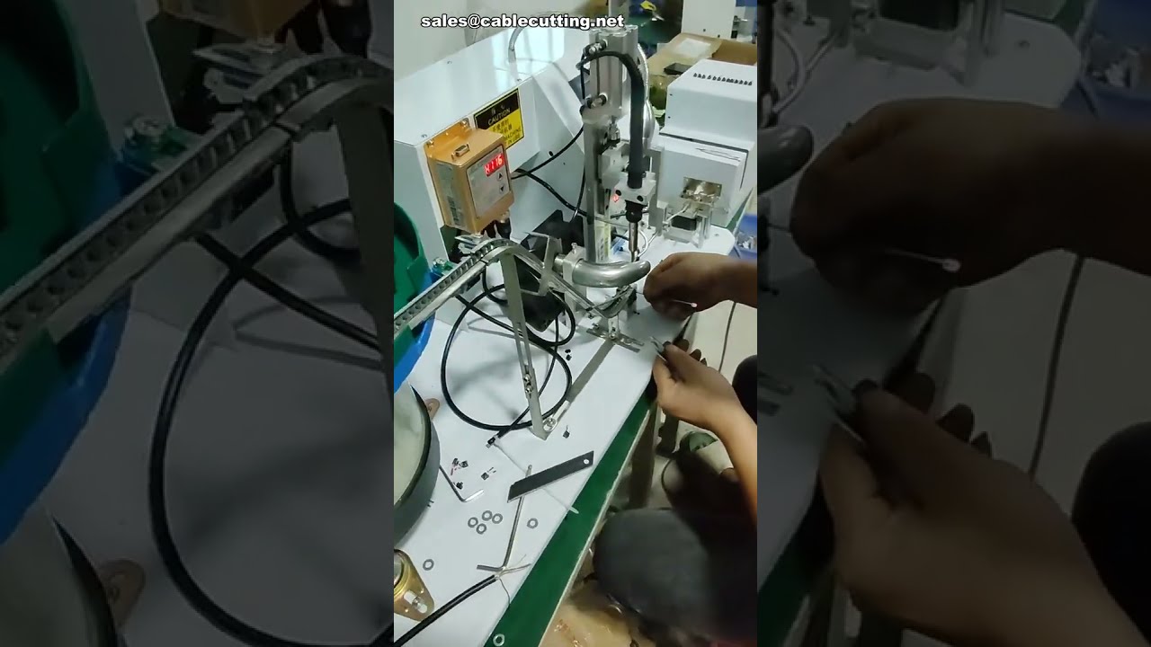 半自动振动盘送料焊锡机 | 多产品适用 #工厂 #机器