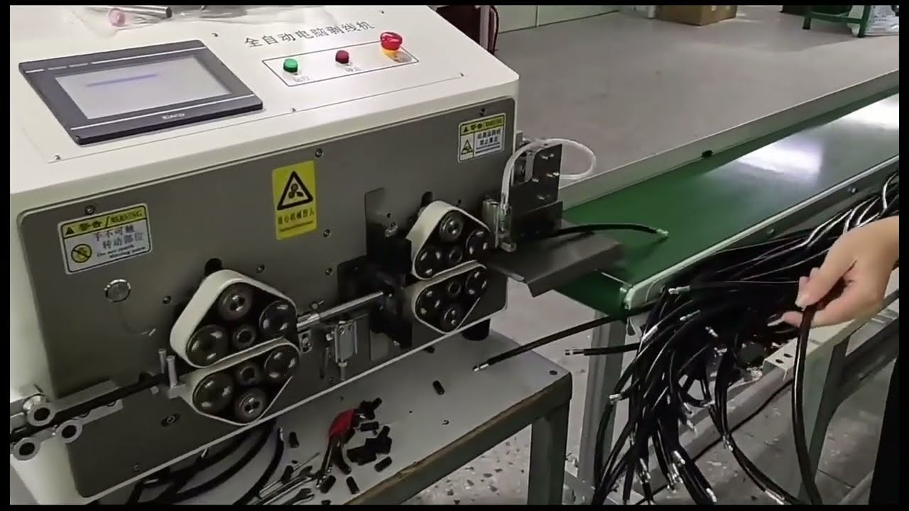 8轮自动剥线压接一体机 | 50mm²大平方线切割压接设备