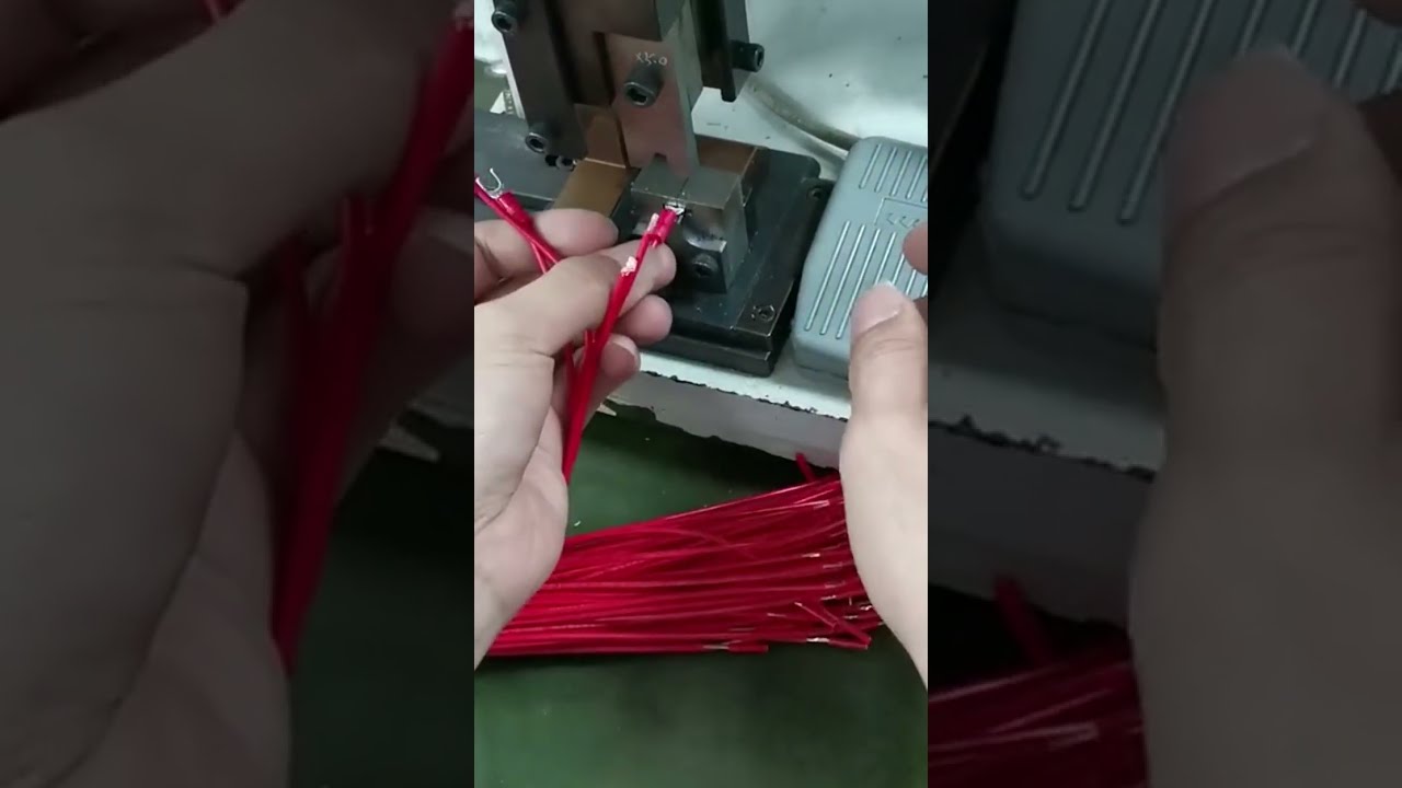 2T Terminal Machine + Single Grain Mold Equipment #machine #cablewirestrippingmachine #factory