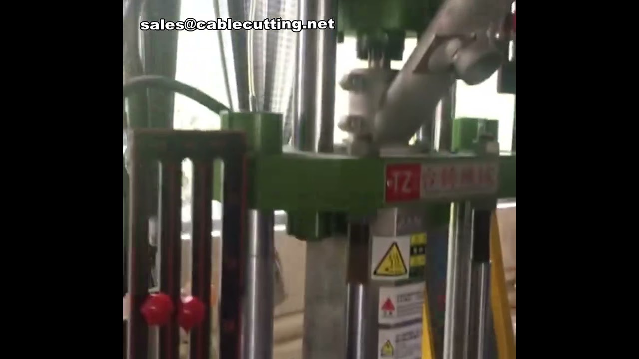 数据线成型机 | 塑料注塑成型机 | 自动化制造设备