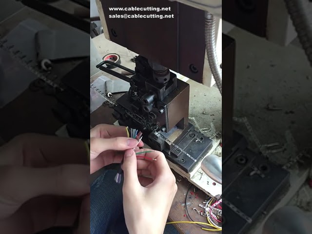 1.5T/2.0T 端子压接模具 | 卧式立式通用 | 单粒钢刀片 | 电气连接器模具