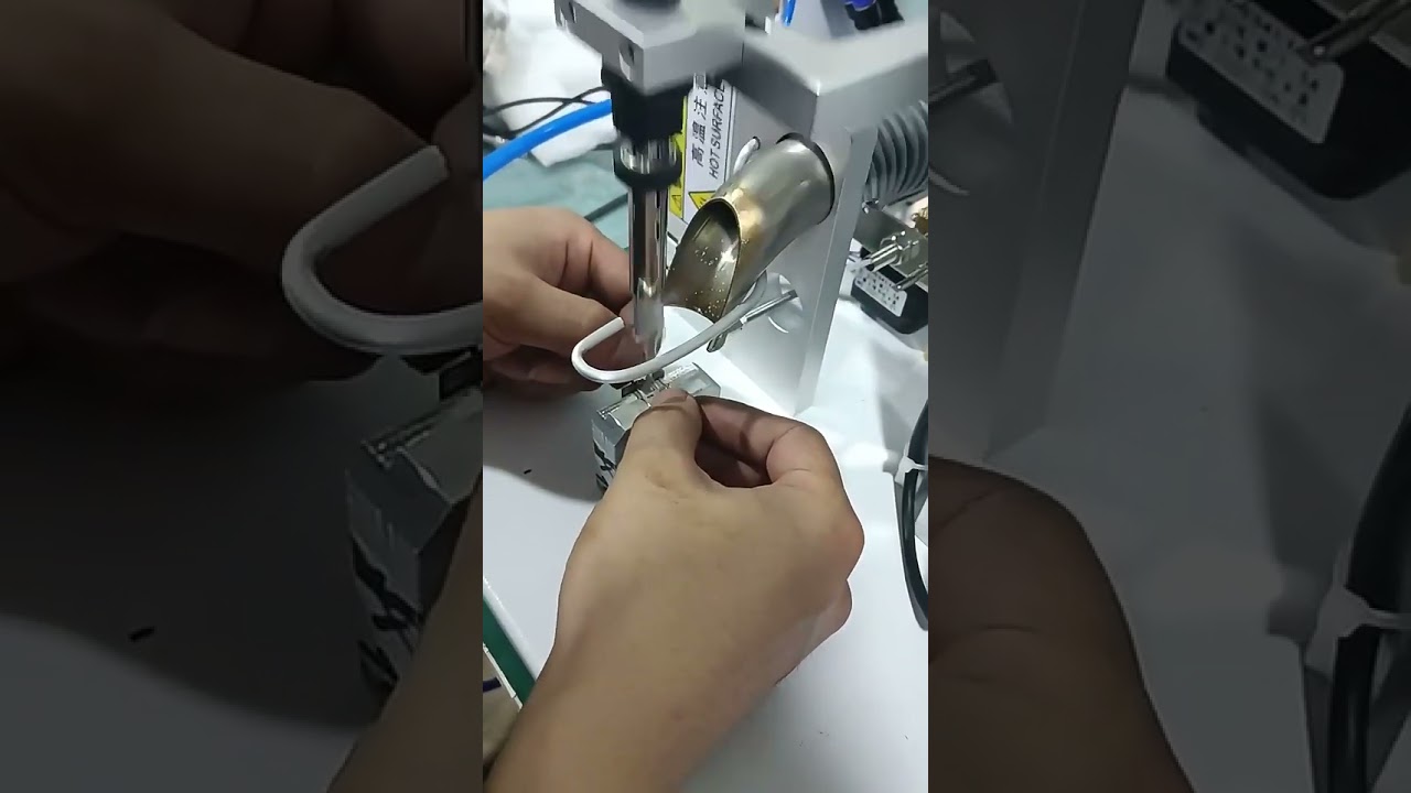 最新USB数据头制造设备 | 小型焊接机 | 线材产品自动化设备
